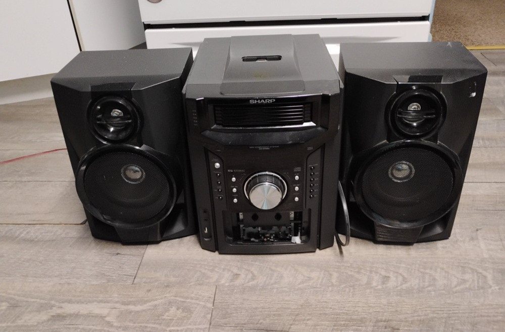 Sharp CD-DH950P 5-CD Changer Stereo System Cassette AM-FM Radio for parts